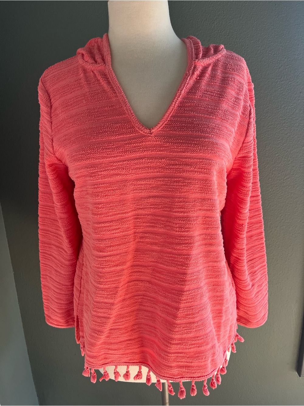 crown & ivy Coral pullover Hoodie with Tassel Hem